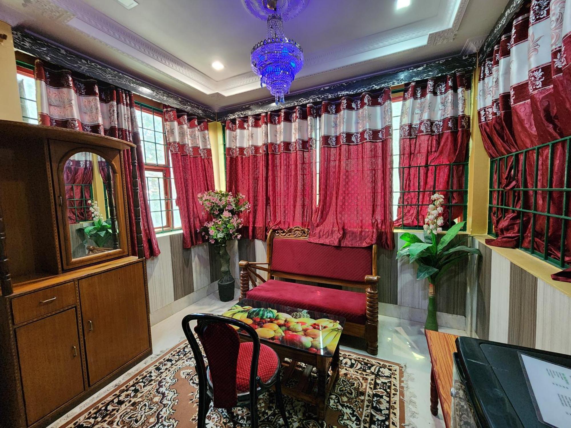 Hotel Shri Durga Baripada ภายนอก รูปภาพ